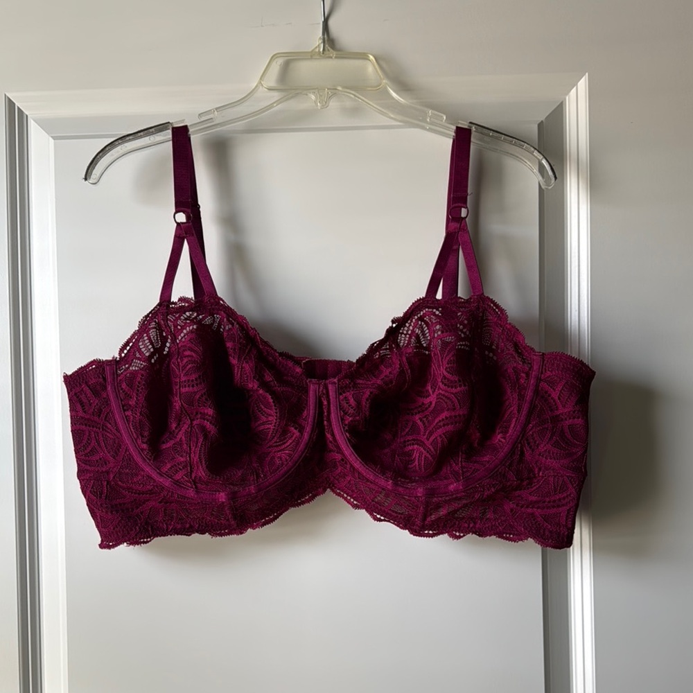 Lace Underwire Bralette - Burgundy